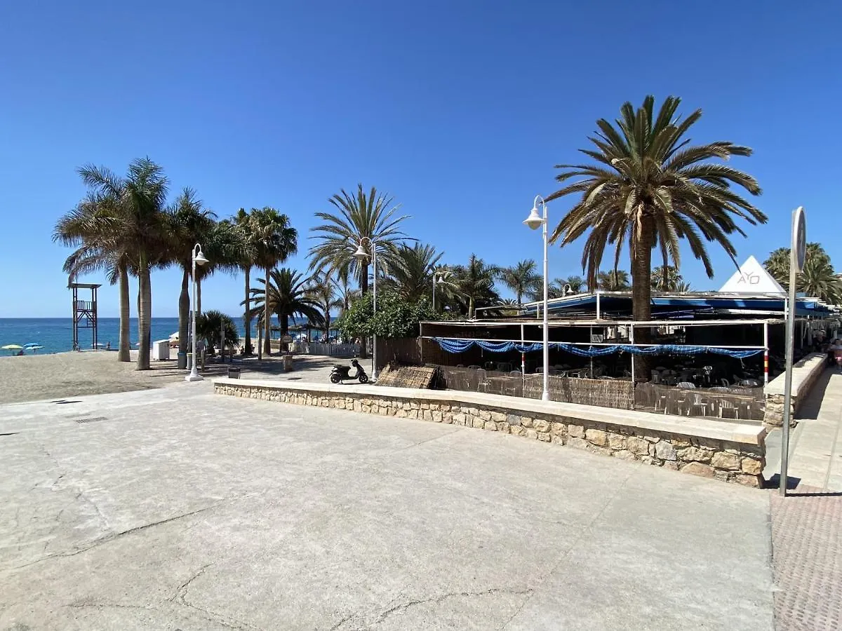 Azahara En Suite Casasol Nerja Apartamento